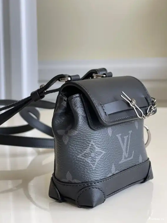 First bag ru LOUIS VUITTON POUCH MINI STEAMER 0616